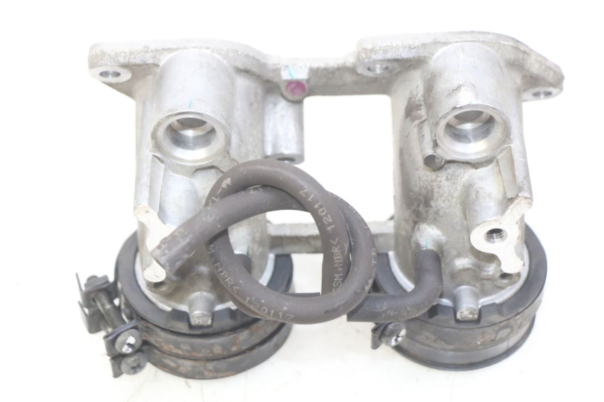 photo de TUBO DE ADMISIÓN HONDA FJS SILVERWING SILVER WING 400 (2009 - 2016) - Detalle de la pieza