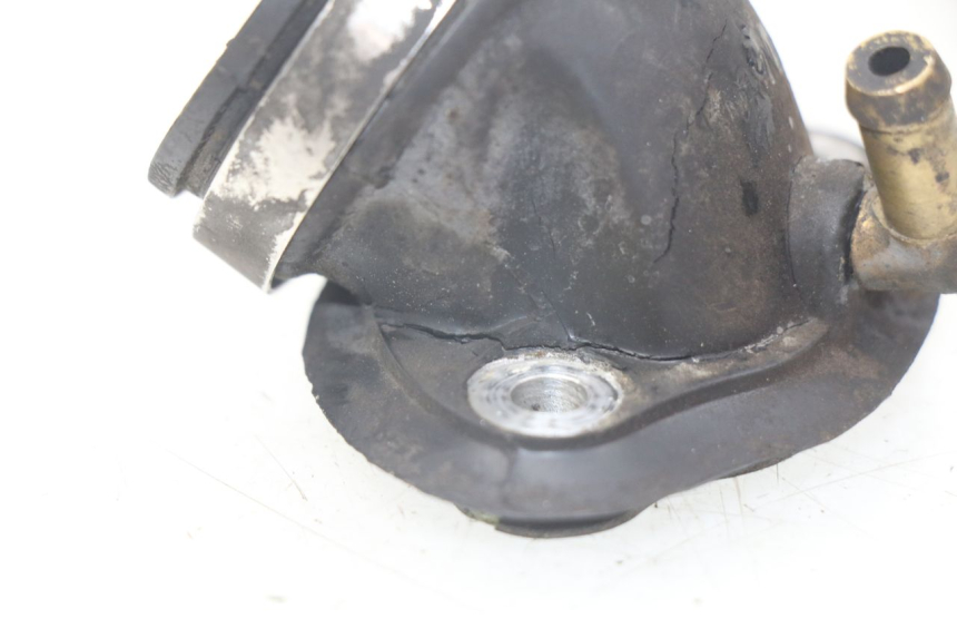 photo de TOBERAS PIAGGIO FLY 125 (2005 - 2012) - Otra perspectiva