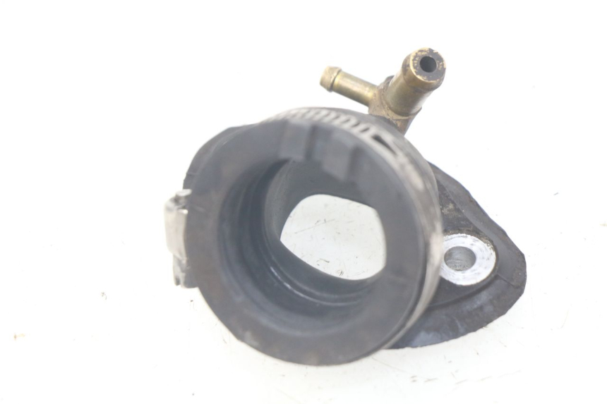 photo de TOBERAS PIAGGIO FLY 125 (2005 - 2012) - Detalles de los puntos de fijación