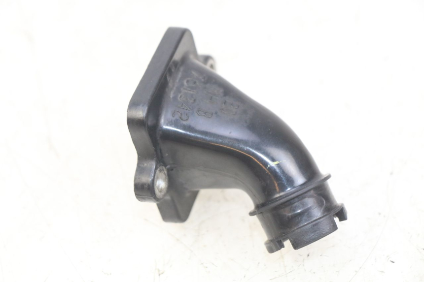 photo de TUBO DE ADMISIÓN PEUGEOT KISBEE 2T 50 (2010 - 2017) - Otra perspectiva