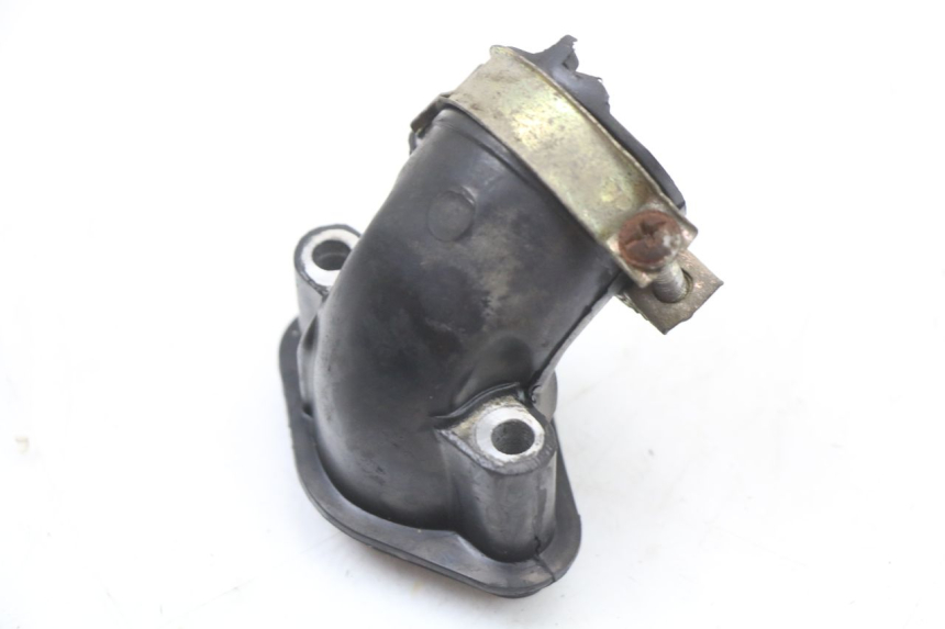 photo de TUBO DE ADMISIÓN PEUGEOT KISBEE 4T 50 (2010 - 2017) - Primer plano técnico