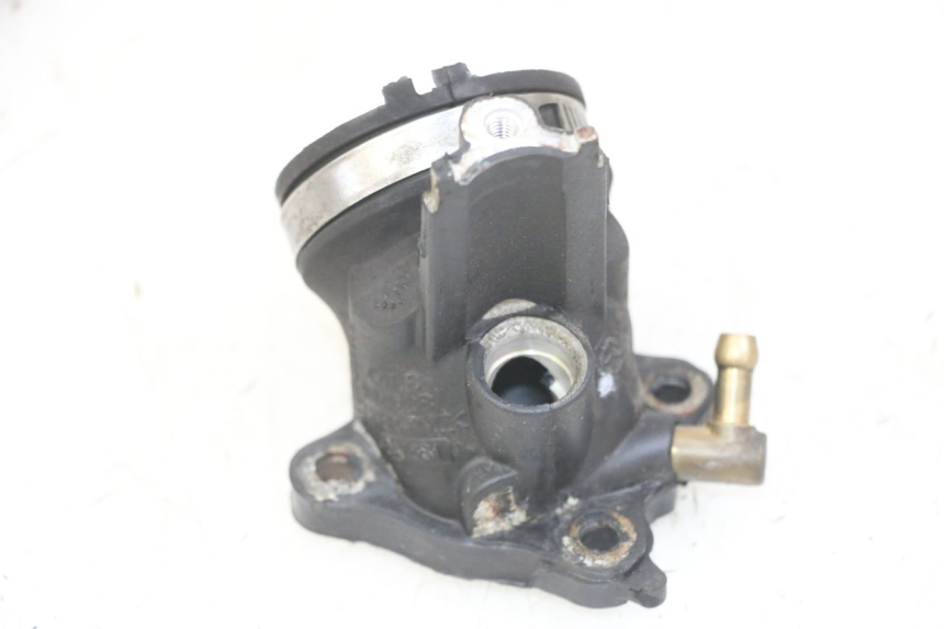 photo de TOBERAS PIAGGIO MP3 LT 300 (2010 - 2016) - Primer plano técnico