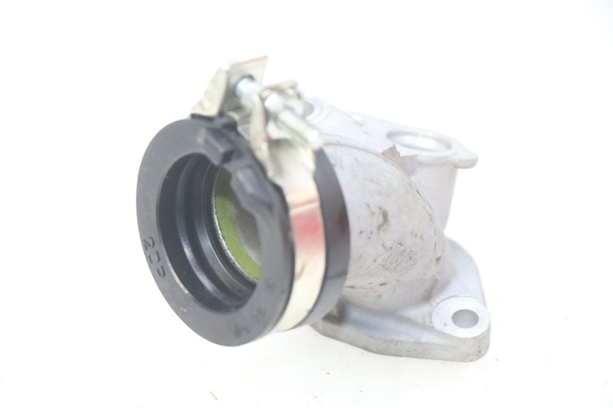 photo de TUBO DE ADMISIÓN YAMAHA N-MAX NMAX 125 (2017 - 2020) - Otra perspectiva