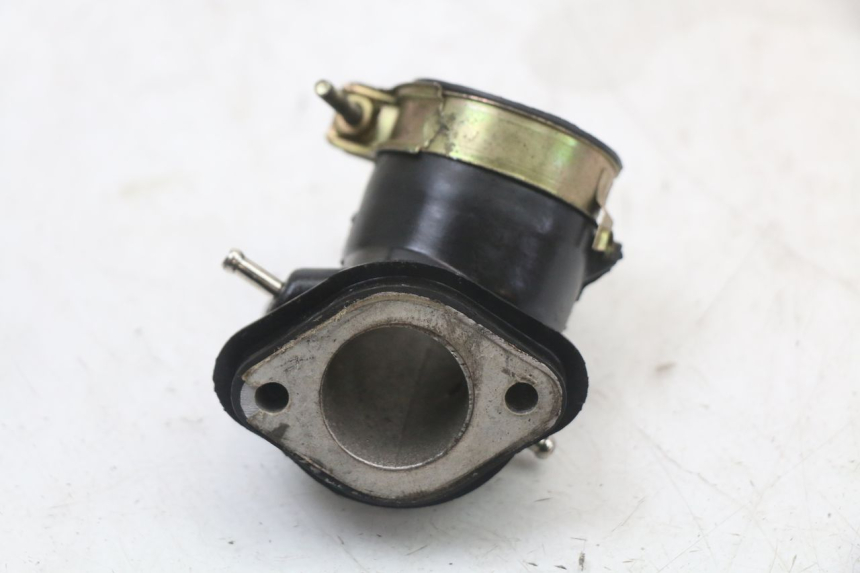 photo de TOBERAS PEUGEOT DJANGO 125 (2014 - 2017) - Otra perspectiva