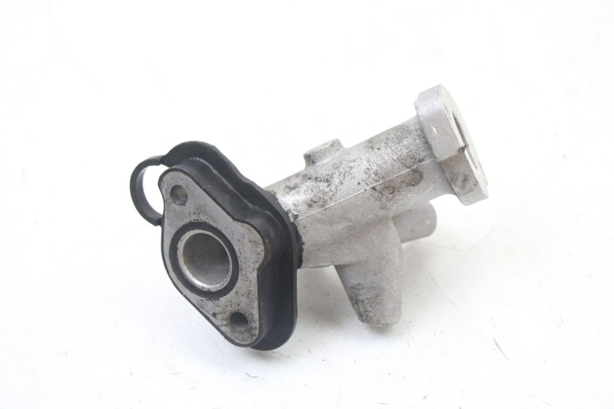 photo de TUBO DE ADMISIÓN PEUGEOT KISBEE 4T 50 (2018 - 2022) - Otra perspectiva