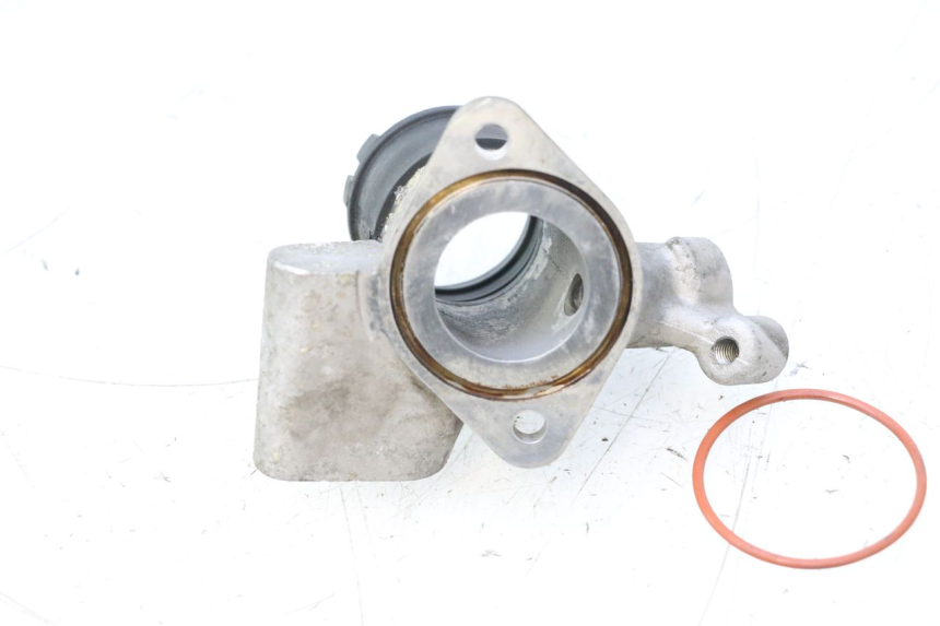 photo de TUBO DE ADMISIÓN PEUGEOT SATELIS 125 (2006 - 2009) - Zoom estado de uso