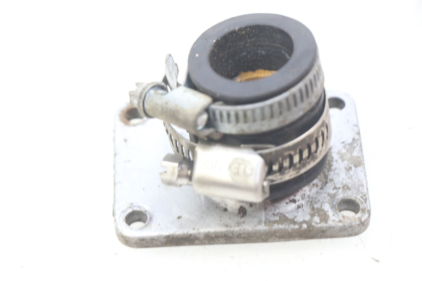 photo de TUBO DE ADMISIÓN DERBI SENDA 50 (2003 - 2005) - Detalles de los puntos de fijación