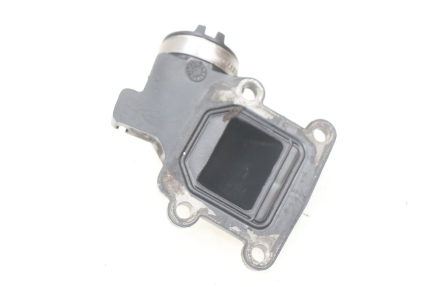 photo de TUBO DE ADMISIÓN YAMAHA SLIDER NAKED 50 (2004 - 2018) - Detalle de la pieza