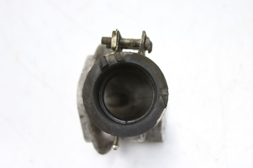 photo de TOMA DE ADMISIóN PEUGEOT TWEET 125 (2010 - 2017) - Primer plano técnico