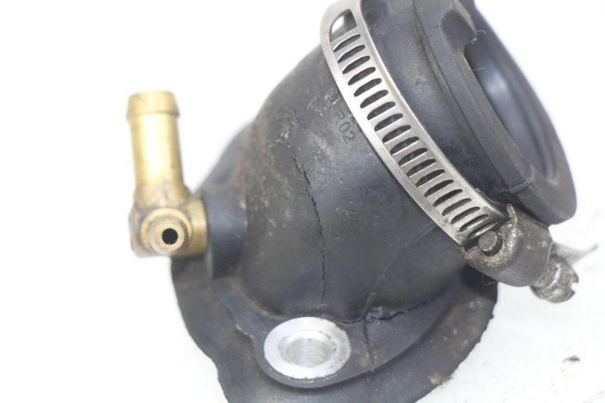 photo de TUBO DE ADMISIÓN PIAGGIO VESPA LX 125 (2005 - 2010) - Otra perspectiva