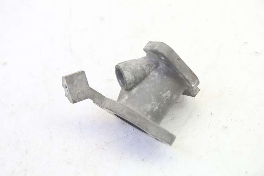 photo de TUBO DE ADMISIÓN DAELIM VJ ROADWIN FI 125 (2008 - 2017) - Primer plano técnico