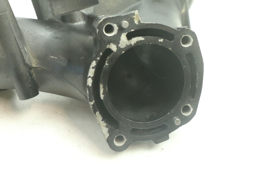 photo de TOBERAS YAMAHA WAVE RUNNER GP R 1200 (2000 - 2003) - Otra perspectiva