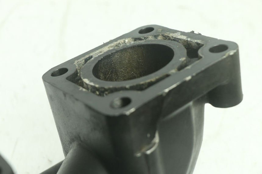 photo de TOBERAS YAMAHA WAVE RUNNER GP R 1200 (2000 - 2003) - Detalles de los puntos de fijación