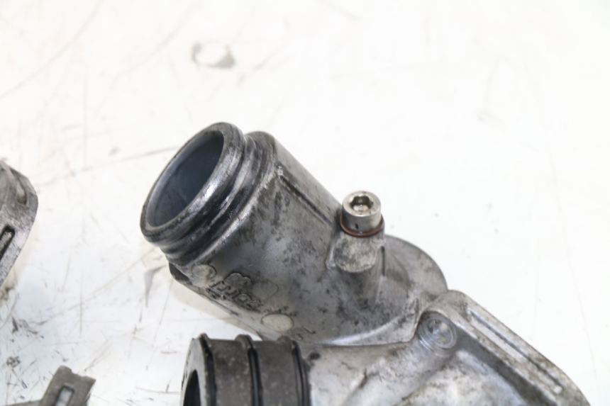 photo de TOBERAS YAMAHA XJS DIVERSION 600 (1997 - 1999) - Marcados y referencias originales