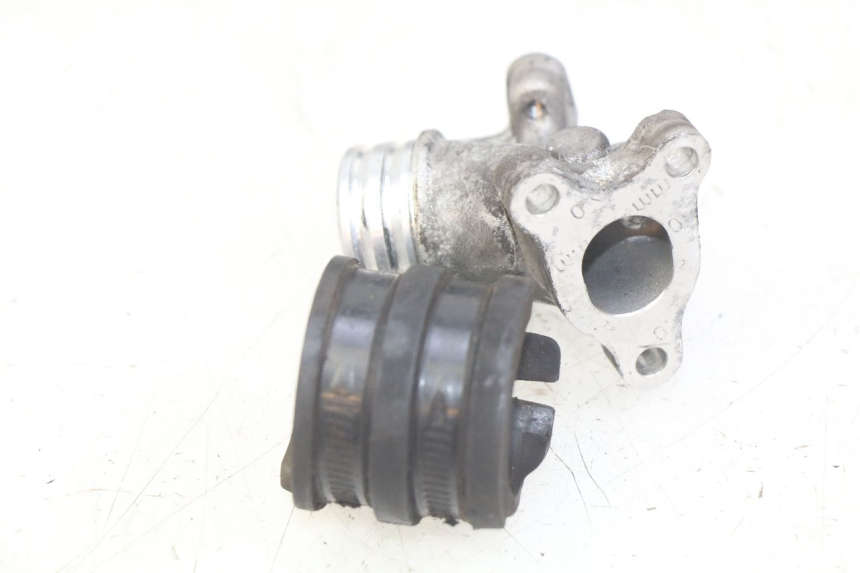 photo de TUBO DE ADMISIÓN PIAGGIO ZIP 4T 50 (2018 - 2020) - Zoom estado de uso