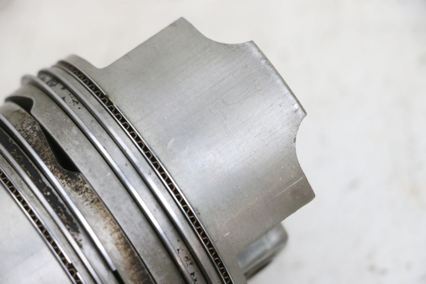 photo de PISTON SUZUKI BURGMAN EXECUTIVE ABS 650 (2006 - 2012) - Zoom estado de uso