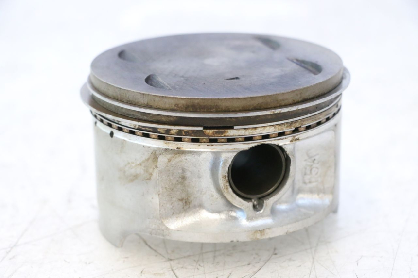 photo de PISTON SUZUKI DR S 600 (1985 - 1989) - Otra perspectiva