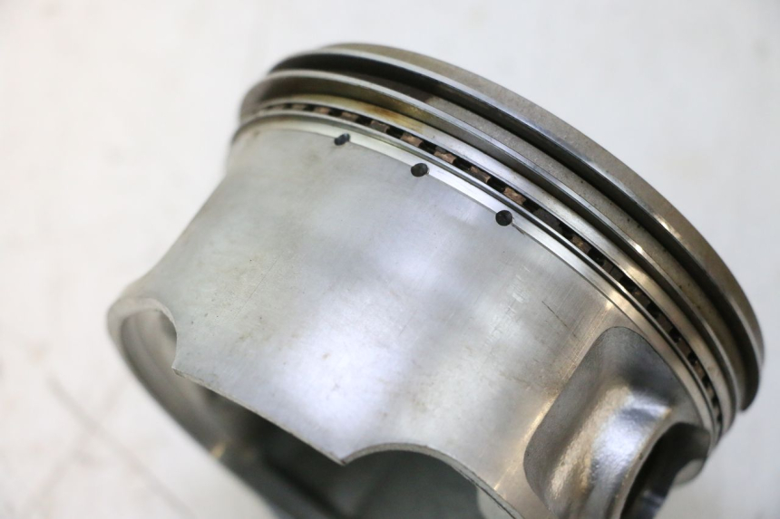 photo de PISTON SUZUKI DR S 600 (1985 - 1989) - Vista general del producto