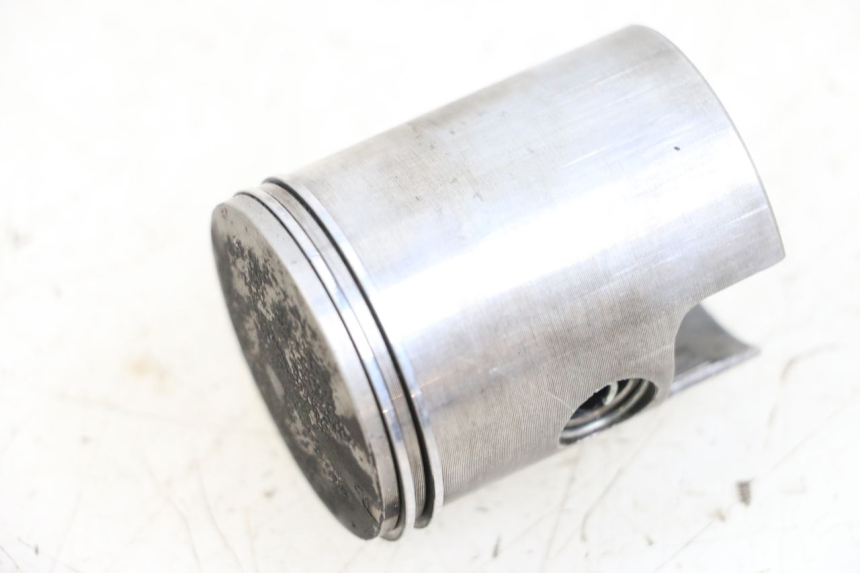 photo de PISTÓN RIEJU MRT 50 (2009 - 2017) - Primer plano técnico