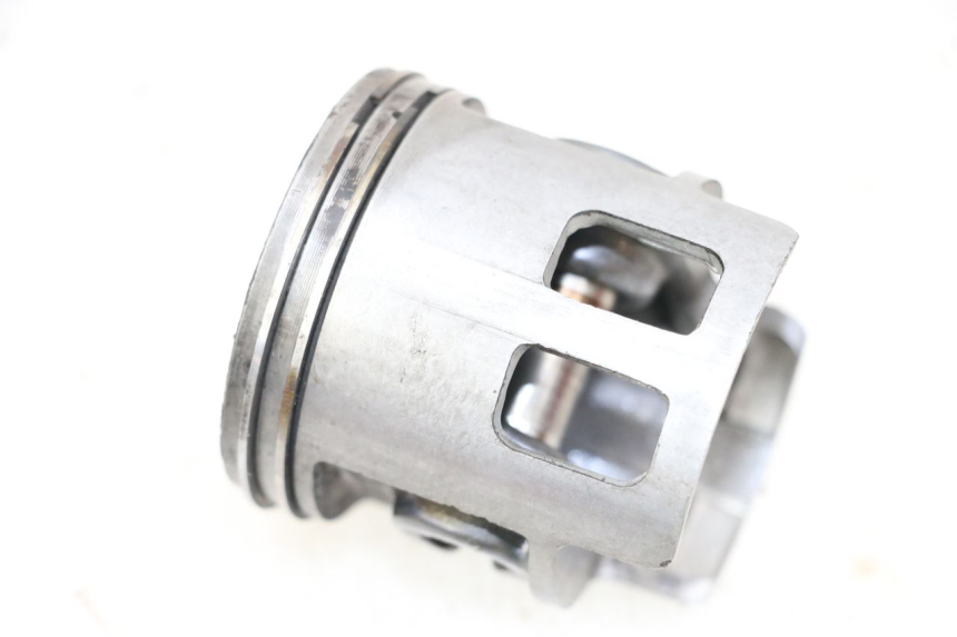 photo de PISTON MBK OVETTO ONE 2T 50 (2013 - 2017) - Detalles de los puntos de fijación