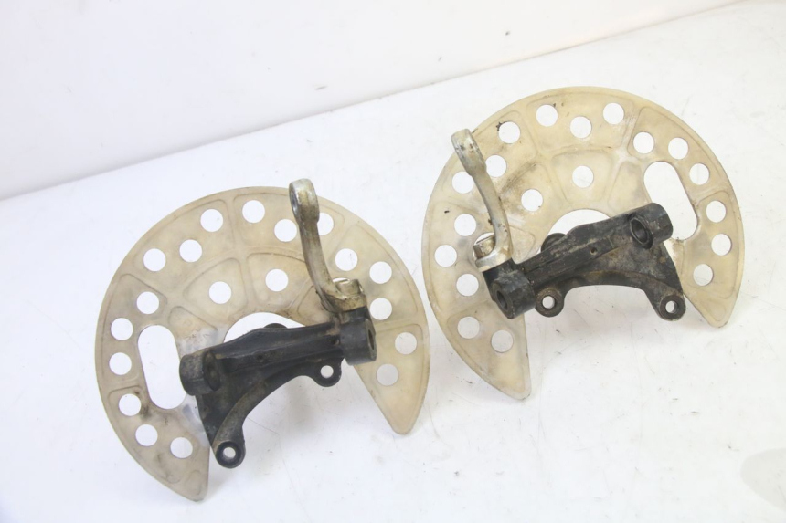 photo de MANGUETA PRENDEDORES YAMAHA YFM R RAPTOR 250 (2008 - 2014) - Detalles de los puntos de fijación