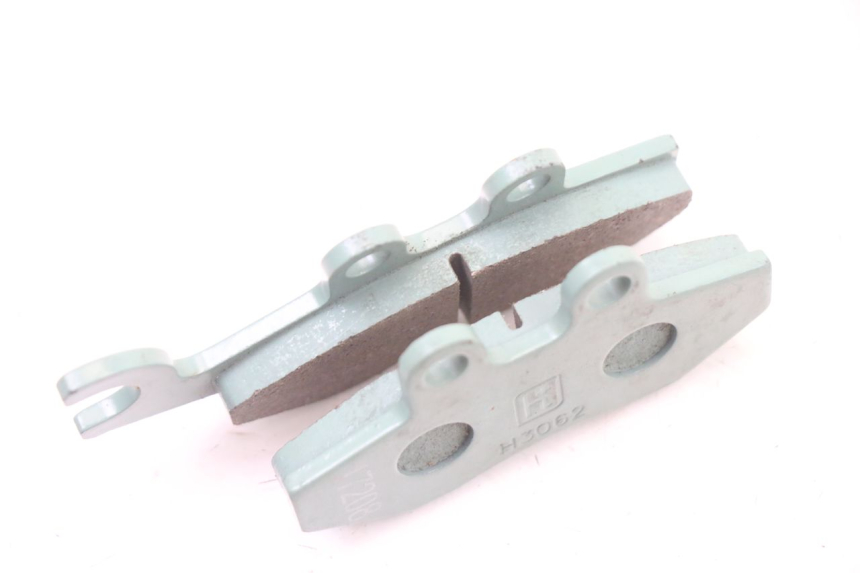 photo de PASTILLAS FRENO DELANTERAS  PIAGGIO NRG POWER PUREJET 50 (2018 - 2021) - Otra perspectiva