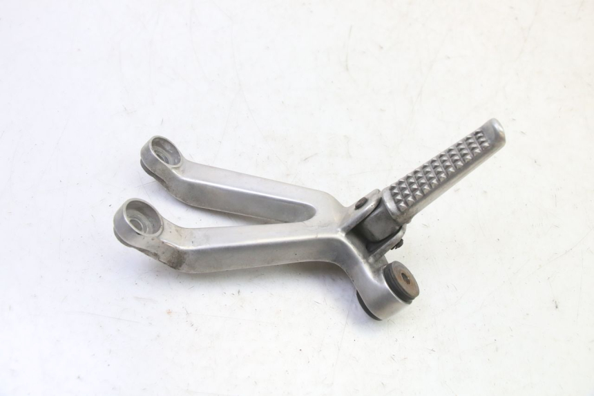 photo de SOPORTE ESTRIBERA TRASERA DERECHA HONDA CBR RR FIREBLADE 900 (1992 - 1994) - Vista principal