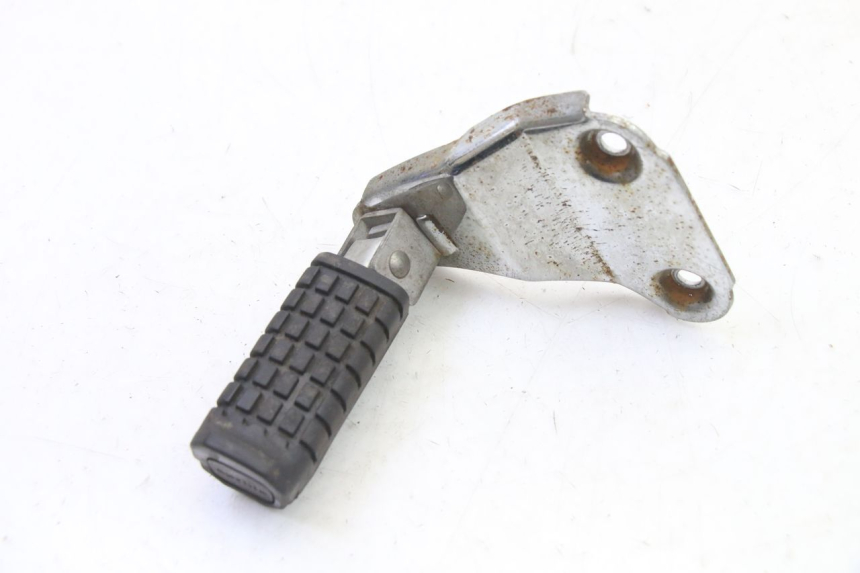 photo de SOPORTE ESTRIBERA TRASERA DERECHA APRILIA CLASSIC 125 (1995 - 2001) - Zoom estado de uso