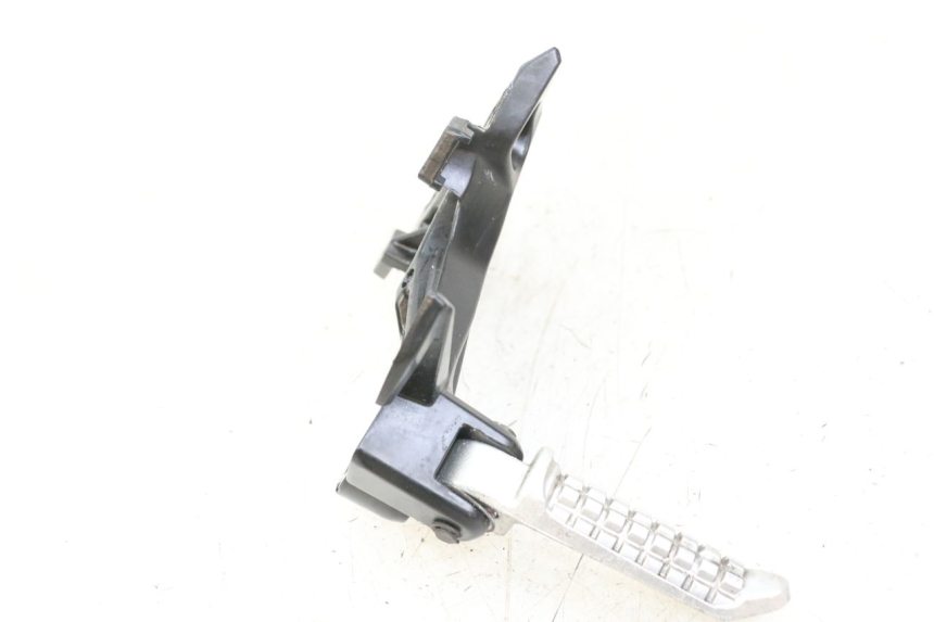 photo de SOPORTE ESTRIBERA TRASERA DERECHA EBROH BRAVO GLE 1 (2020 - 2024) - Detalle de la pieza