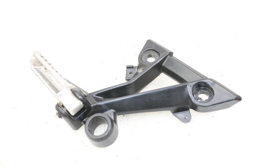 photo de SOPORTE ESTRIBERA TRASERA DERECHA EBROH BRAVO GLE 1 (2020 - 2024) - Otra perspectiva