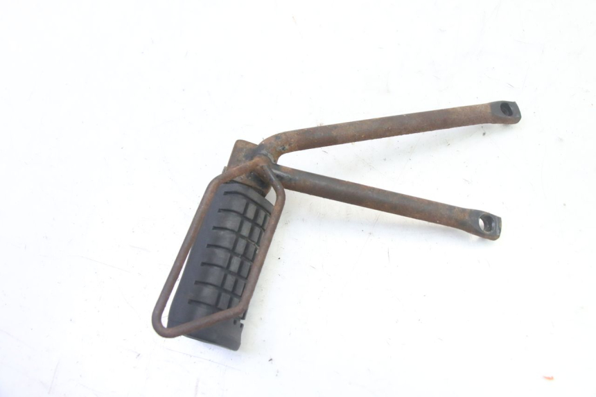 photo de SOPORTE ESTRIBERA TRASERA DERECHA APRILIA ETX 125 (1998 - 2002) - Detalles de los puntos de fijación