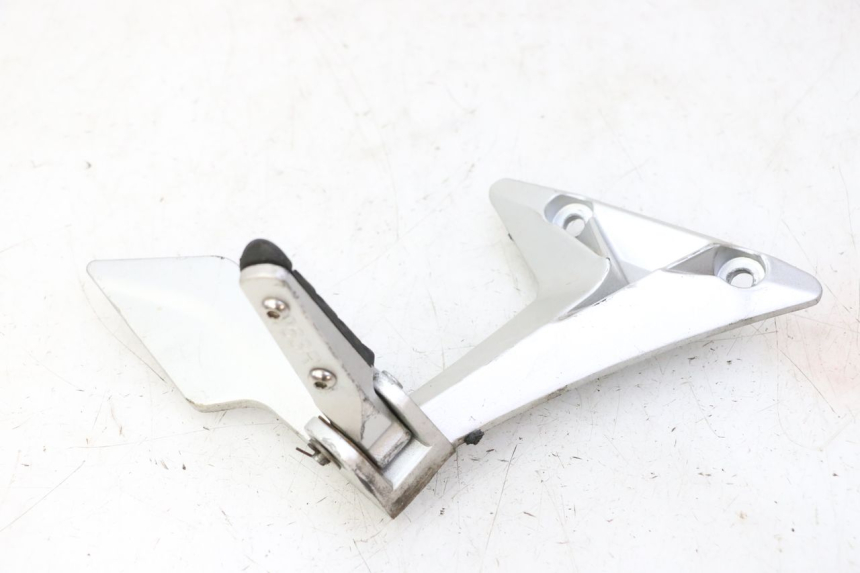 photo de SOPORTE ESTRIBERA TRASERA DERECHA STAHO FH 50 (2018 - 2019) - Marcados y referencias originales