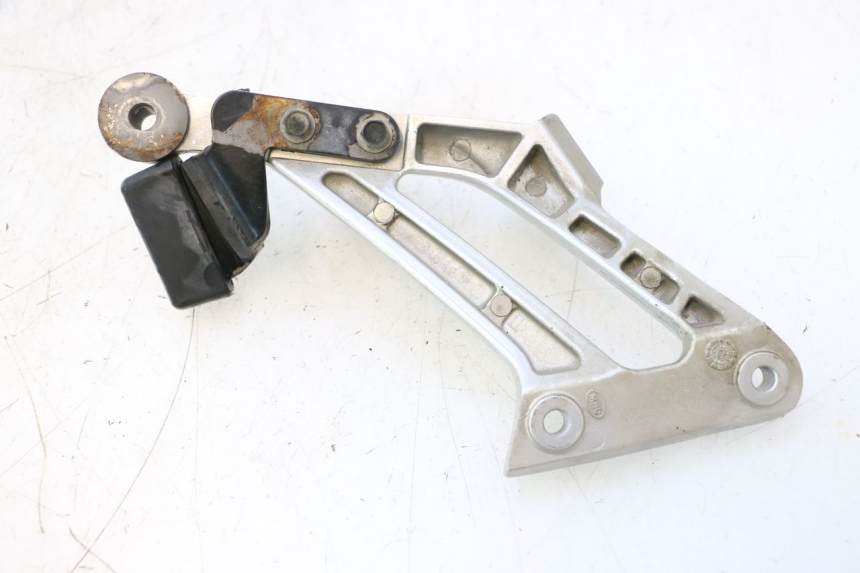 photo de SOPORTE ESTRIBERA TRASERA DERECHA YAMAHA FJR 1300 (2001 - 2005) - Zoom estado de uso