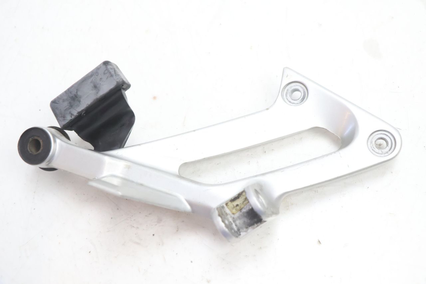 photo de SOPORTE ESTRIBERA TRASERA DERECHA YAMAHA FJR 1300 (2001 - 2005) - Detalle de la pieza