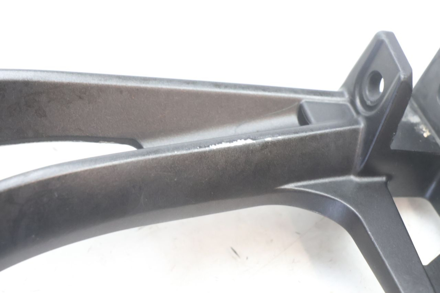 photo de SOPORTE ESTRIBERA TRASERA DERECHA YAMAHA FZ8 800 (2010 - 2016) - Vista general del producto
