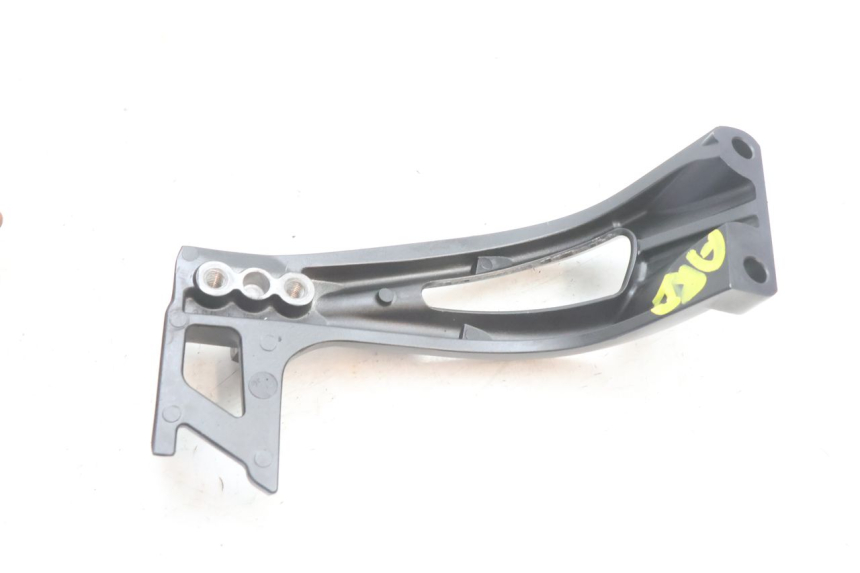 photo de SOPORTE ESTRIBERA TRASERA DERECHA YAMAHA FZ8 800 (2010 - 2016) - Recambio usado revisado