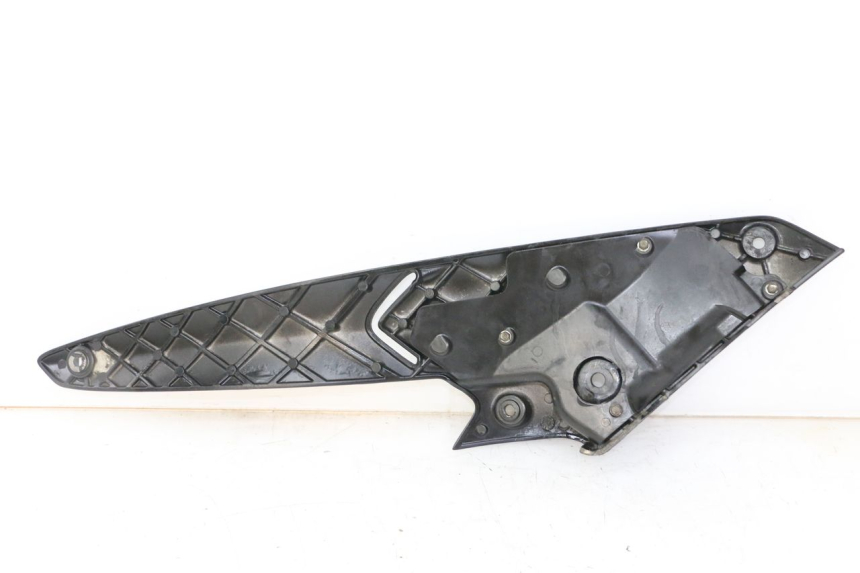 photo de SOPORTE ESTRIBERA TRASERA DERECHA GILERA NEXUS 300 (2008 - 2013) - Otra perspectiva