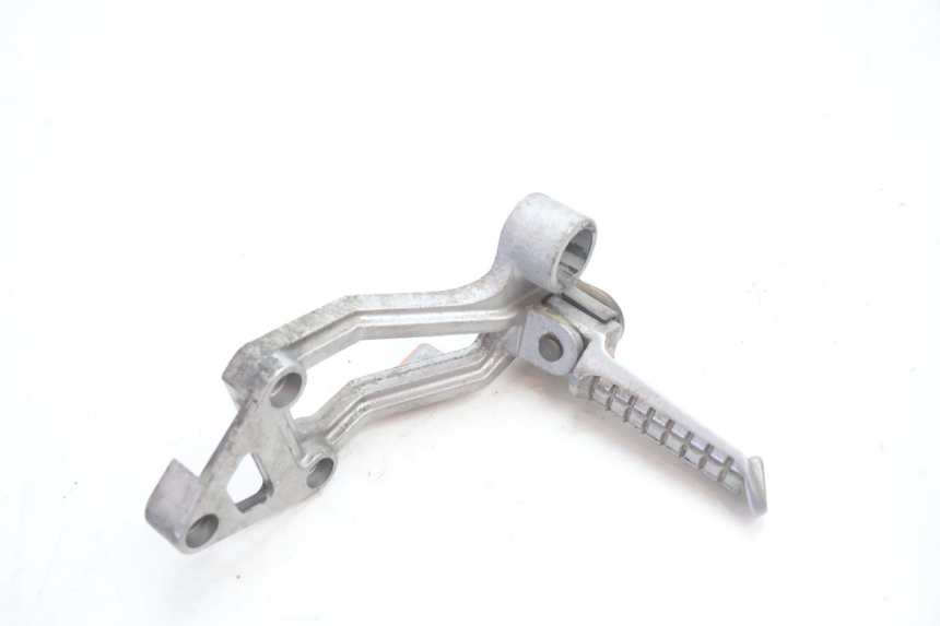 photo de SOPORTE ESTRIBERA TRASERA DERECHA KAWASAKI GPX F ZX750F 750 (1986 - 1990) - Otra perspectiva