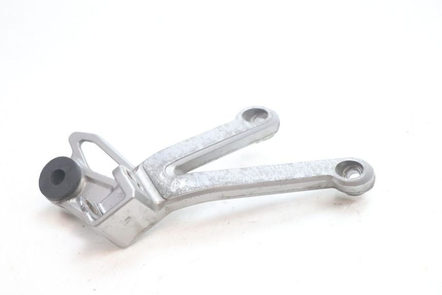 photo de SOPORTE ESTRIBERA TRASERA DERECHA SUZUKI GSF N BANDIT 1200 (2001 - 2005) - Detalle de la pieza