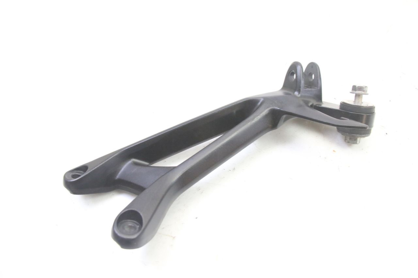 photo de SOPORTE ESTRIBERA TRASERA DERECHA SUZUKI GSR 750 (2011 - 2017) - Zoom estado de uso