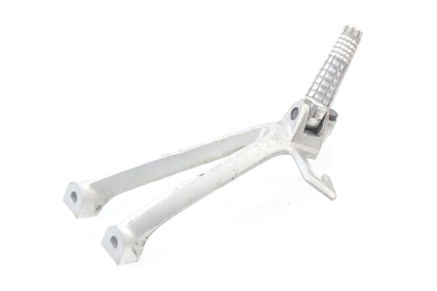 photo de SOPORTE ESTRIBERA TRASERA DERECHA SUZUKI GSX-R GSXR 600 (2008 - 2010) - Otra perspectiva