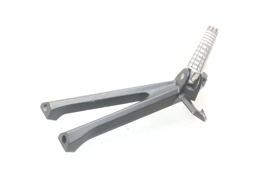 photo de SOPORTE ESTRIBERA TRASERA DERECHA SUZUKI GSX-R GSXR 750 (2011 - 2016) - Primer plano técnico