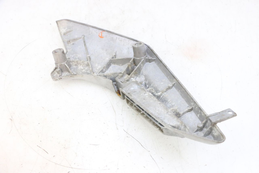 photo de SOPORTE ESTRIBERA TRASERA DERECHA JM MOTORS GTS 125 (2015 - 2019) - Estado de la superficie y material