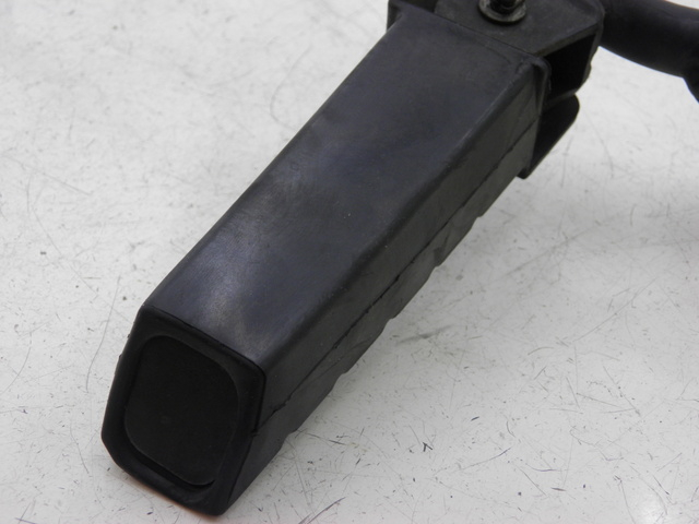 photo de SOPORTE ESTRIBERA TRASERA DERECHA HONDA FES PANTHEON 125 (2003 - 2007) - Otra perspectiva