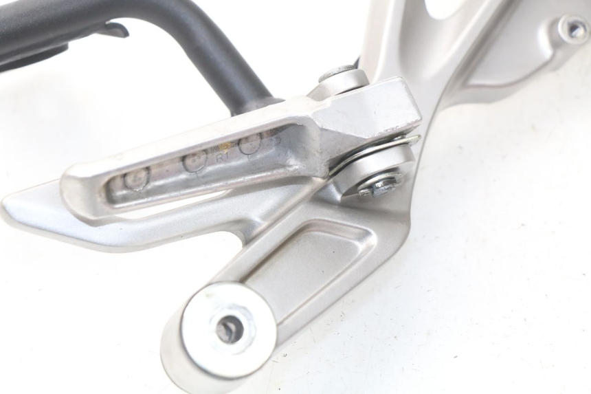 photo de SOPORTE ESTRIBERA TRASERA DERECHA HONDA INTEGRA NC D 750 (2016 - 2018) - Zoom estado de uso