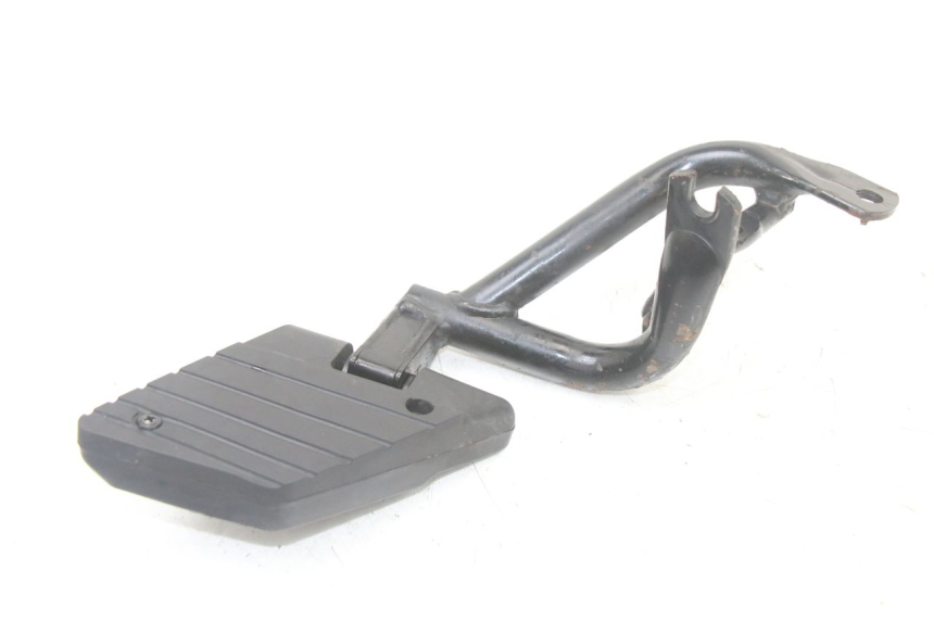 photo de SOPORTE ESTRIBERA TRASERA DERECHA KYMCO PEOPLE S 125 (2000 - 2008) - Primer plano técnico