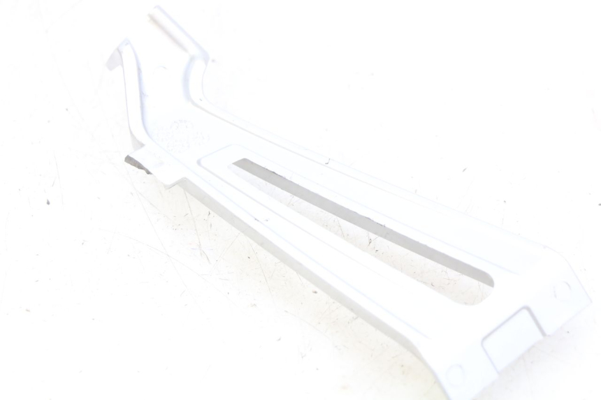 photo de PLATINA APOYA PIE TRASERO DERECHO YAMAHA MT ABS 125 (2014 - 2018) - Otra perspectiva