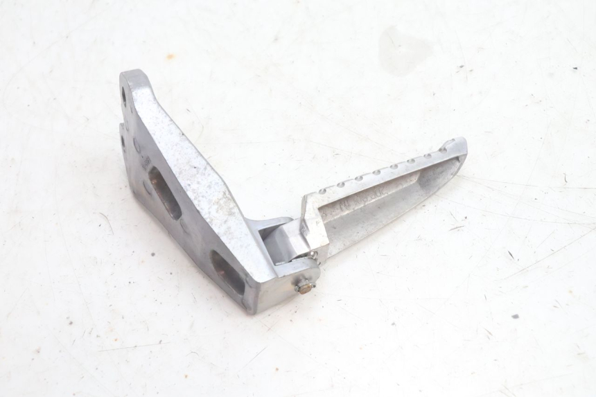 photo de SOPORTE ESTRIBERA TRASERA DERECHA YAMAHA N-MAX NMAX 125 (2021 - 2024) - Vista general del producto