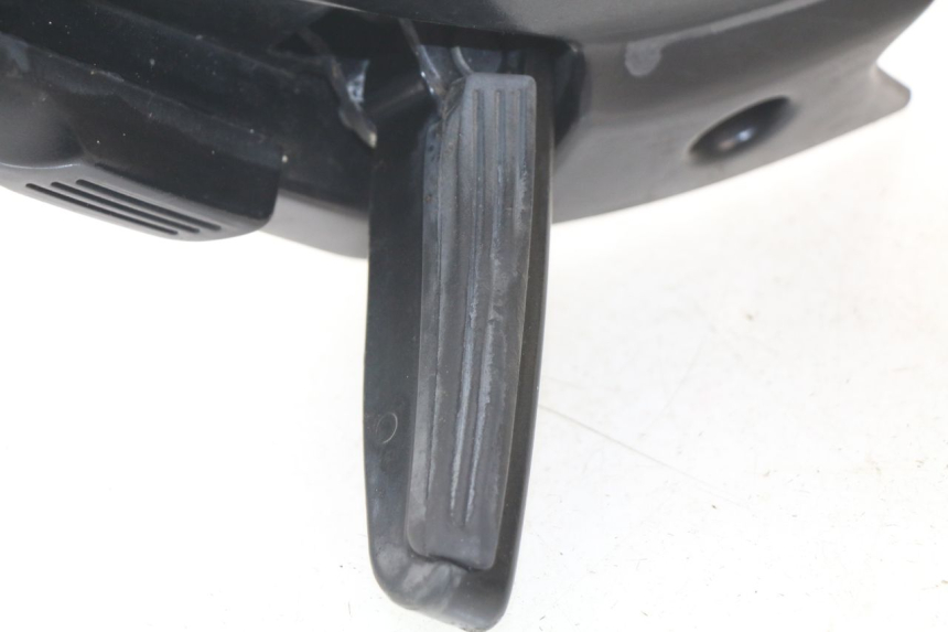 photo de PLATINA APOYA PIE TRASERO DERECHO GILERA NEXUS 125 (2009 - 2013) - Otra perspectiva