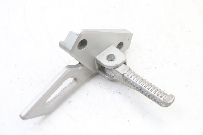 photo de SOPORTE ESTRIBERA TRASERA DERECHA PEUGEOT SPEEDFIGHT 3 LC 2T 50 (2009 - 2015) - Vista principal